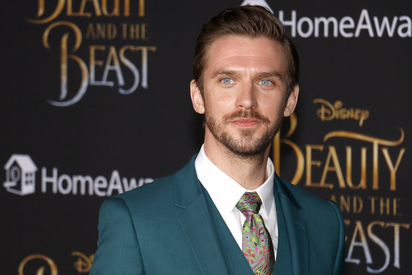 Dan Stevens for Grindelwald