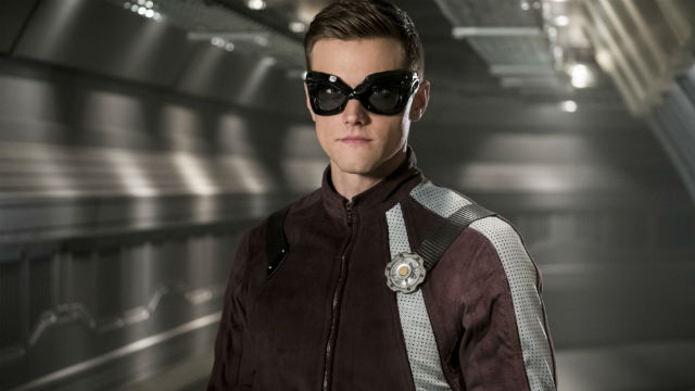 The CW Fired Hartley Sawyer on Account of His Misogynist and Racist Tweets. The character of Ralph Dibny aka Elongated Man was always one of the lamest characters on screen, and also in the comics. However, Hartley was still one of the regular casts of Arrowverse. But in 2014, a few of his tweets started circulating which contained homophobic slurs and was unacceptable for many reasons. Right after the controversial incident Warner Bros and the CW kicked him out from The Flash.