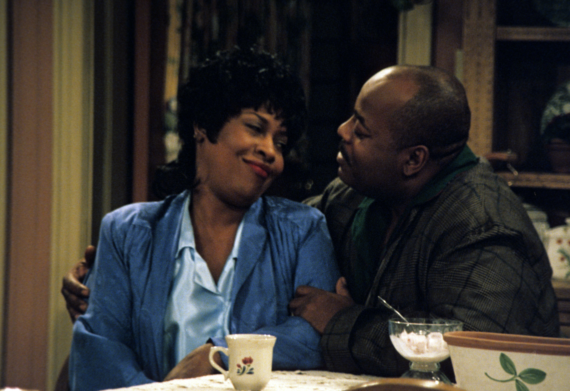 Jo Marie Payton Was Recast With Judyaan Elder in Family Matters The classic sitcom Family Matters has had a consistent main cast until Jo left the show abruptly during its finale. During the final episodes, Payton left midway through and Judyaan Elder took her place. Even though this change understandably never sat well with the audiences, the show kept running.Sitcom characters