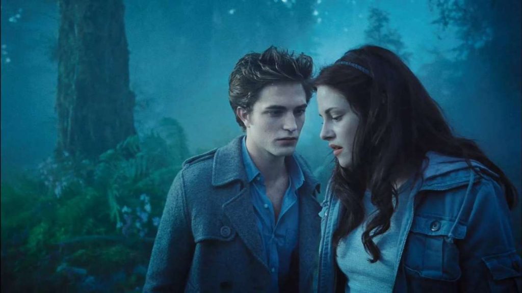 Robert Pattinson and Kristen Stewart in Twilight (2008)