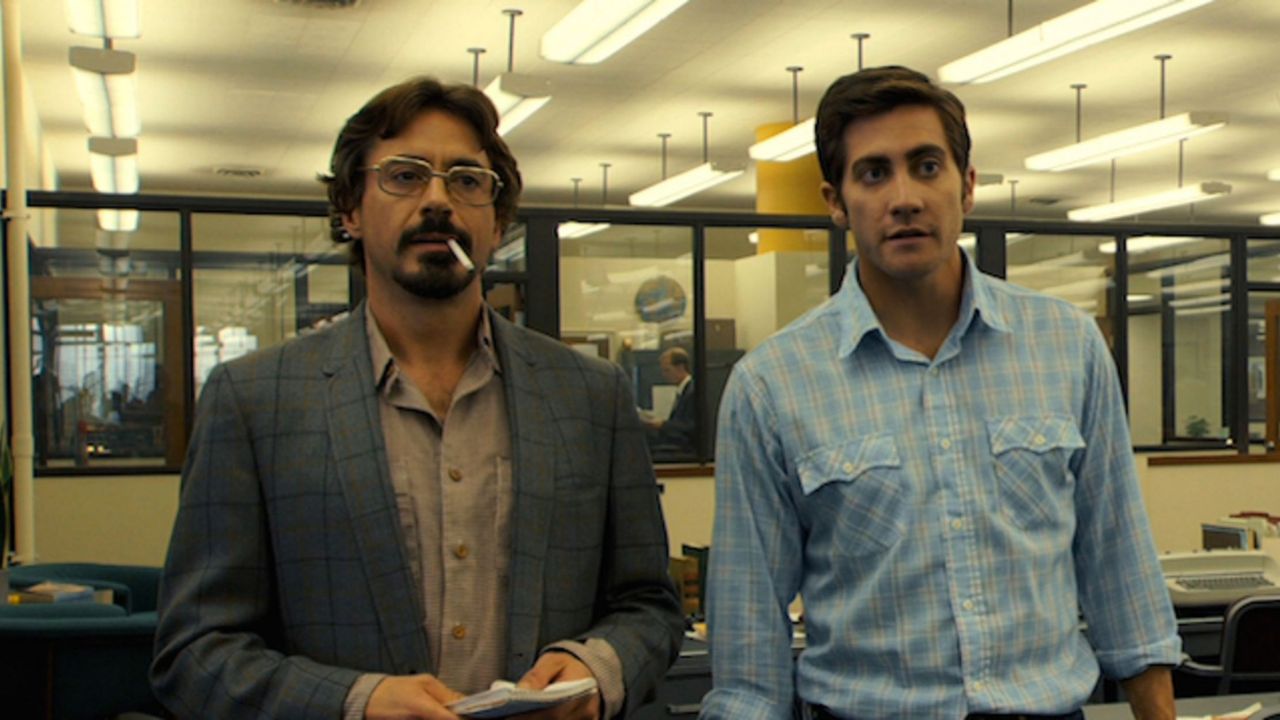 Robert Downey Jr and Jake Gyllenhaal in Zodiac (2007).