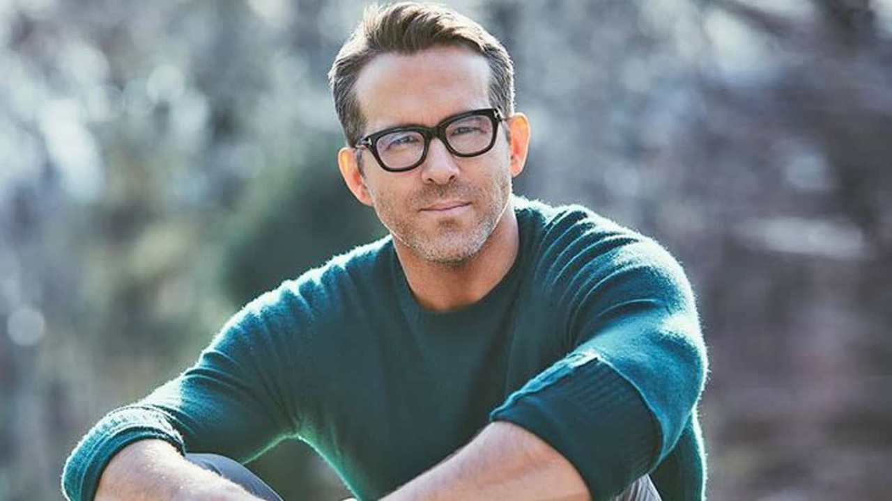 Ryan Reynolds likes comic books