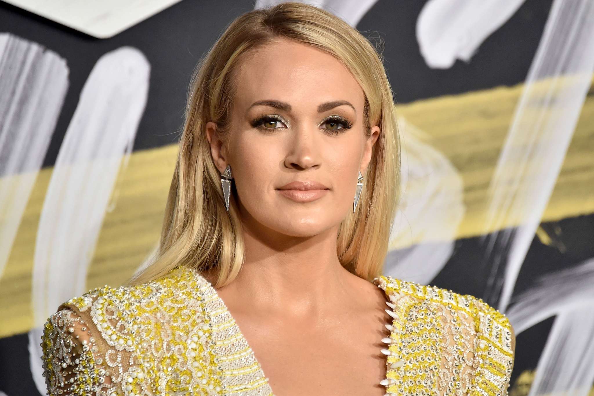 One of the celebrities who quit veganism: Carrie Underwood