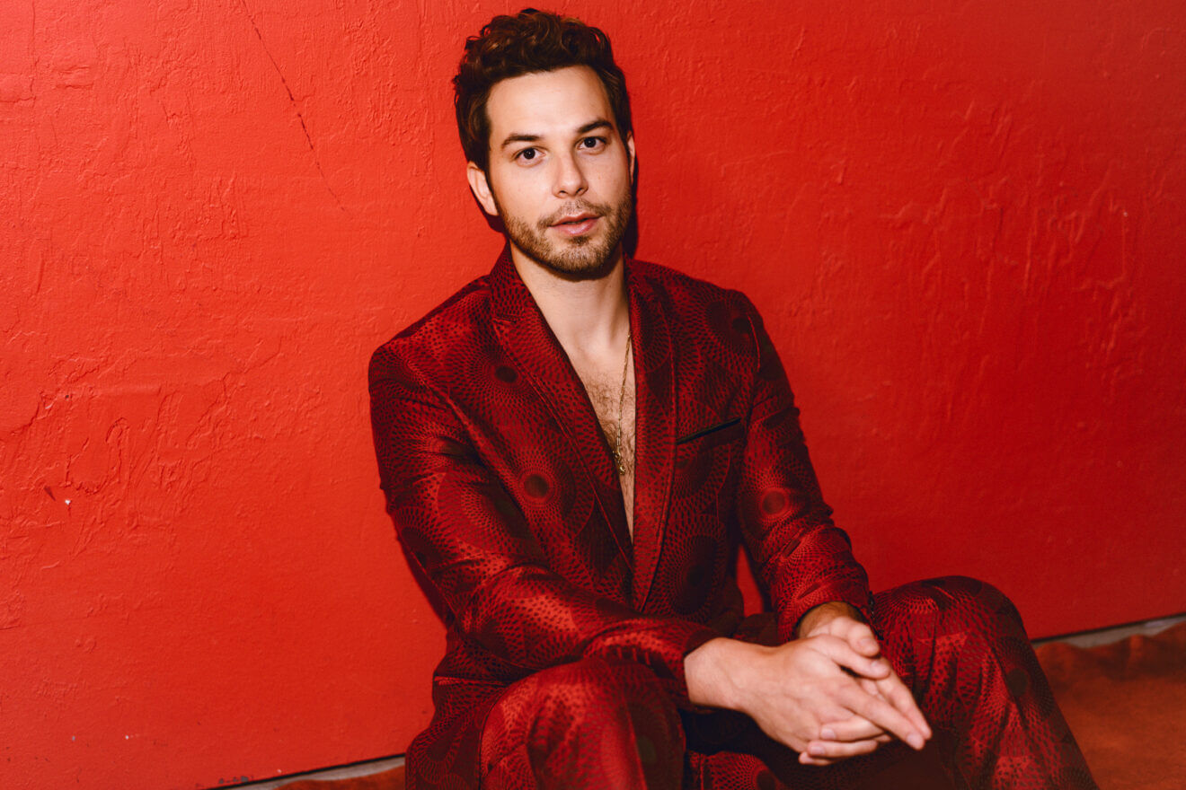 American actor and singer, Skylar Astin.