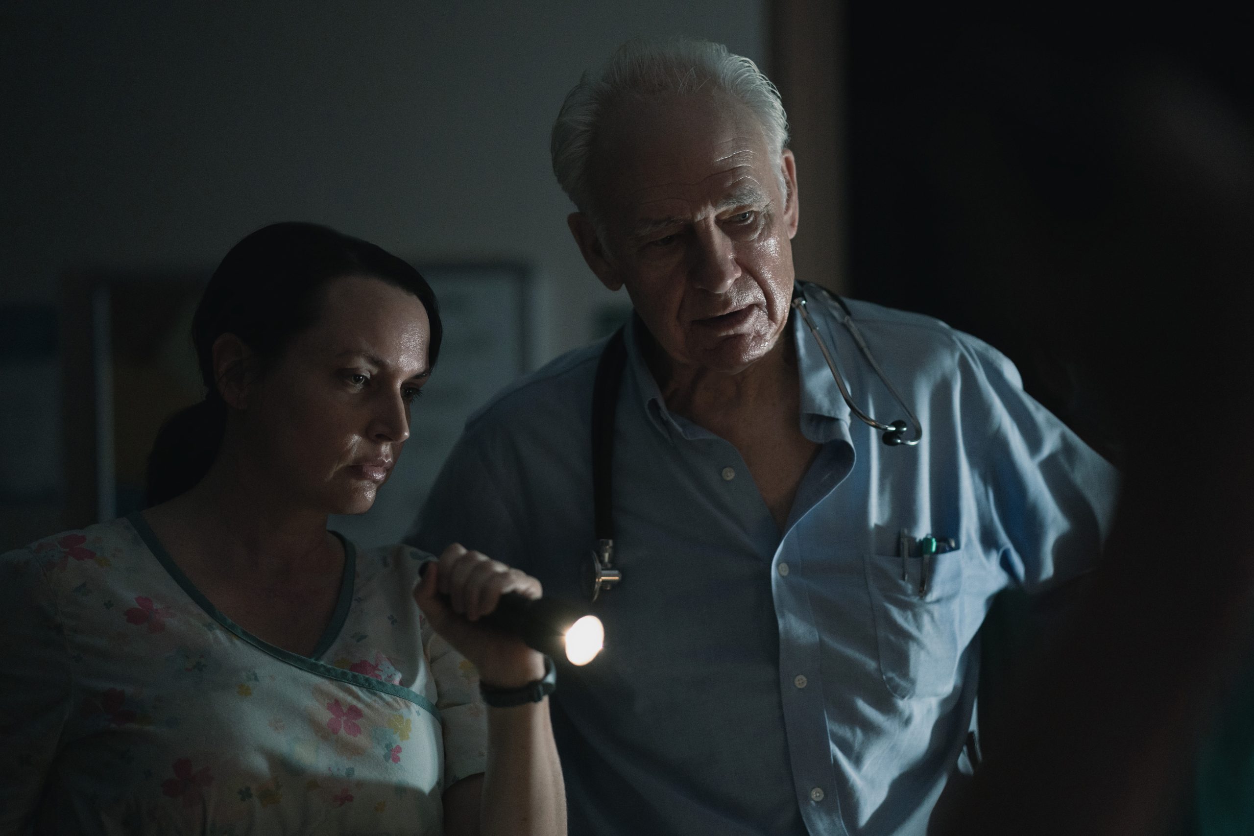 Julie Ann Emery as Diane Robichaux and Robert Pine as Dr. Horace Baltz in Five Days at Memorial