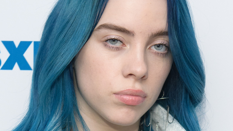 billie eilish with blue hair