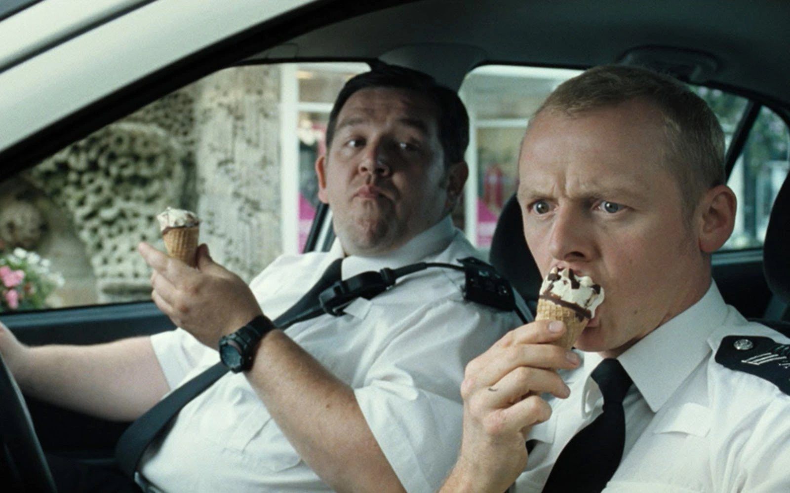 Nick Frost and Simon Pegg in Hot Fuzz