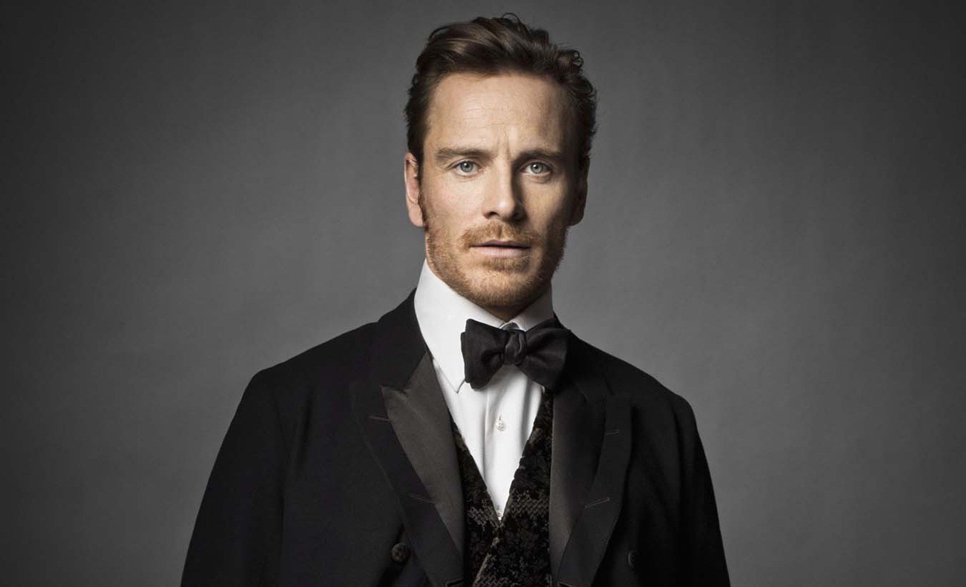 Michael Fassbender Plays Magneto