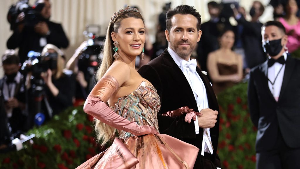 Ryan Reynolds with wife, Blake Lively