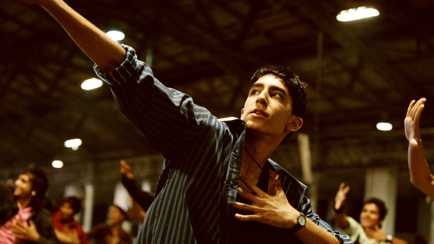 Dev Patel as Jamal Malik in Slumdog Millionare (2008).