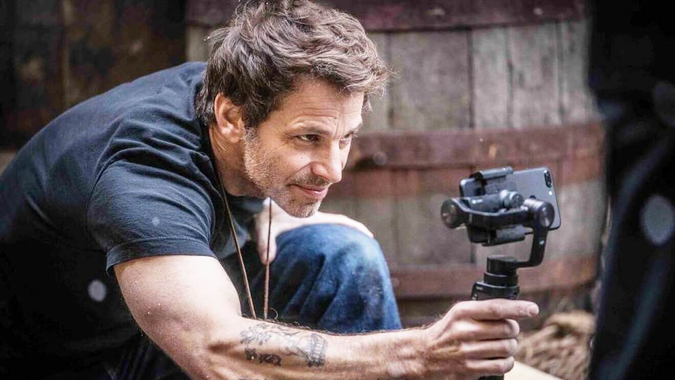 Zack Snyder gets trolled on Twitter